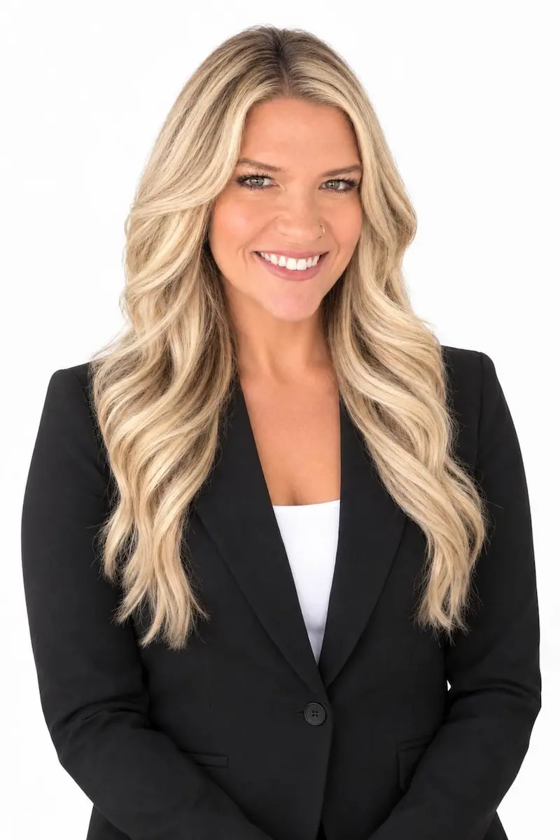 Head Shot (1)-800x1200